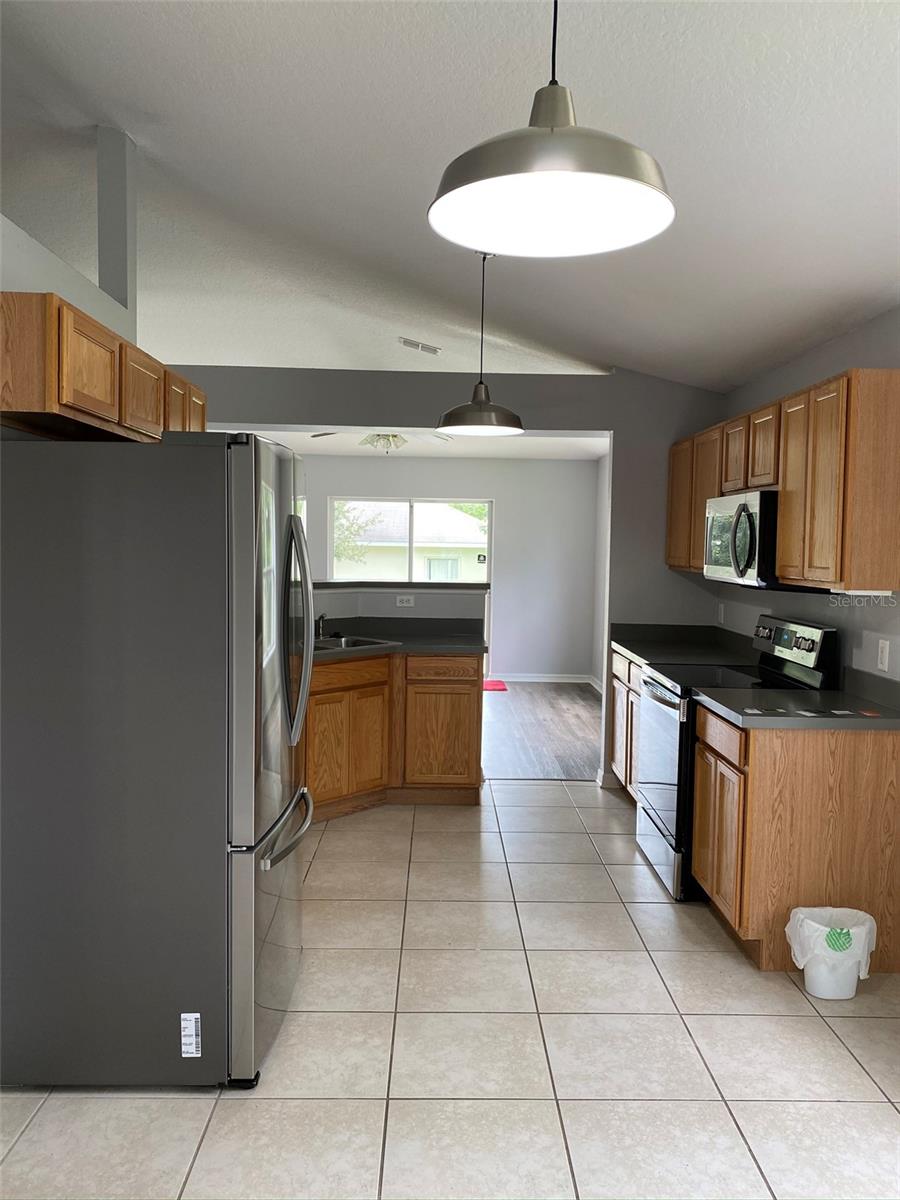 Image 4 of 34 For 2210 Nicollett Way