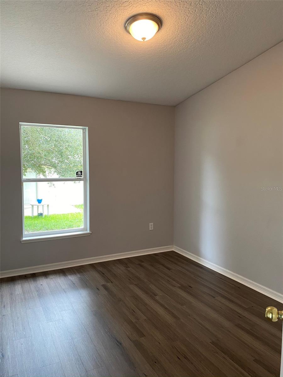 Image 9 of 34 For 2210 Nicollett Way