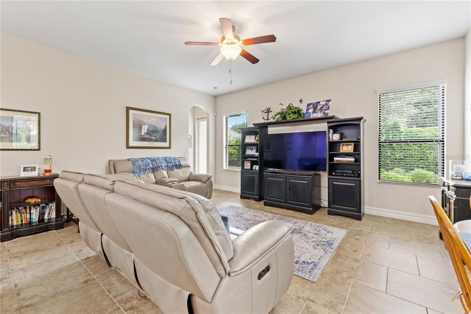 Image 11 of 73 For 32637 View Haven Lane
