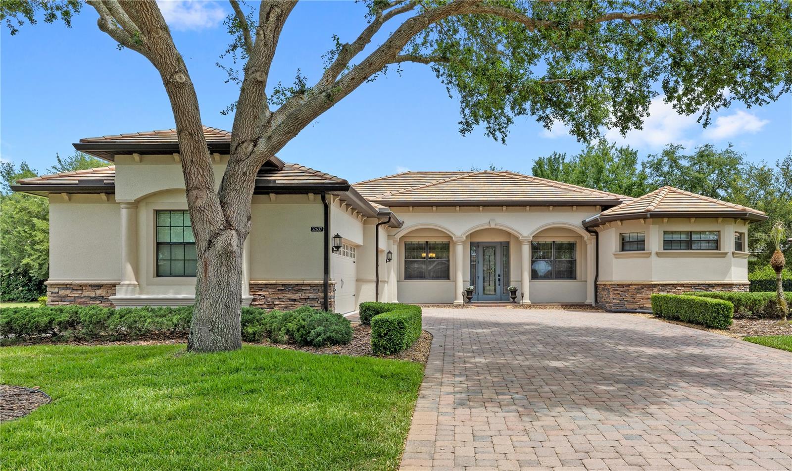 Image 38 of 73 For 32637 View Haven Lane