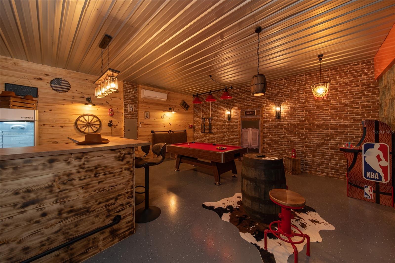 Image 19 of 64 For 256 Auburn Avenue