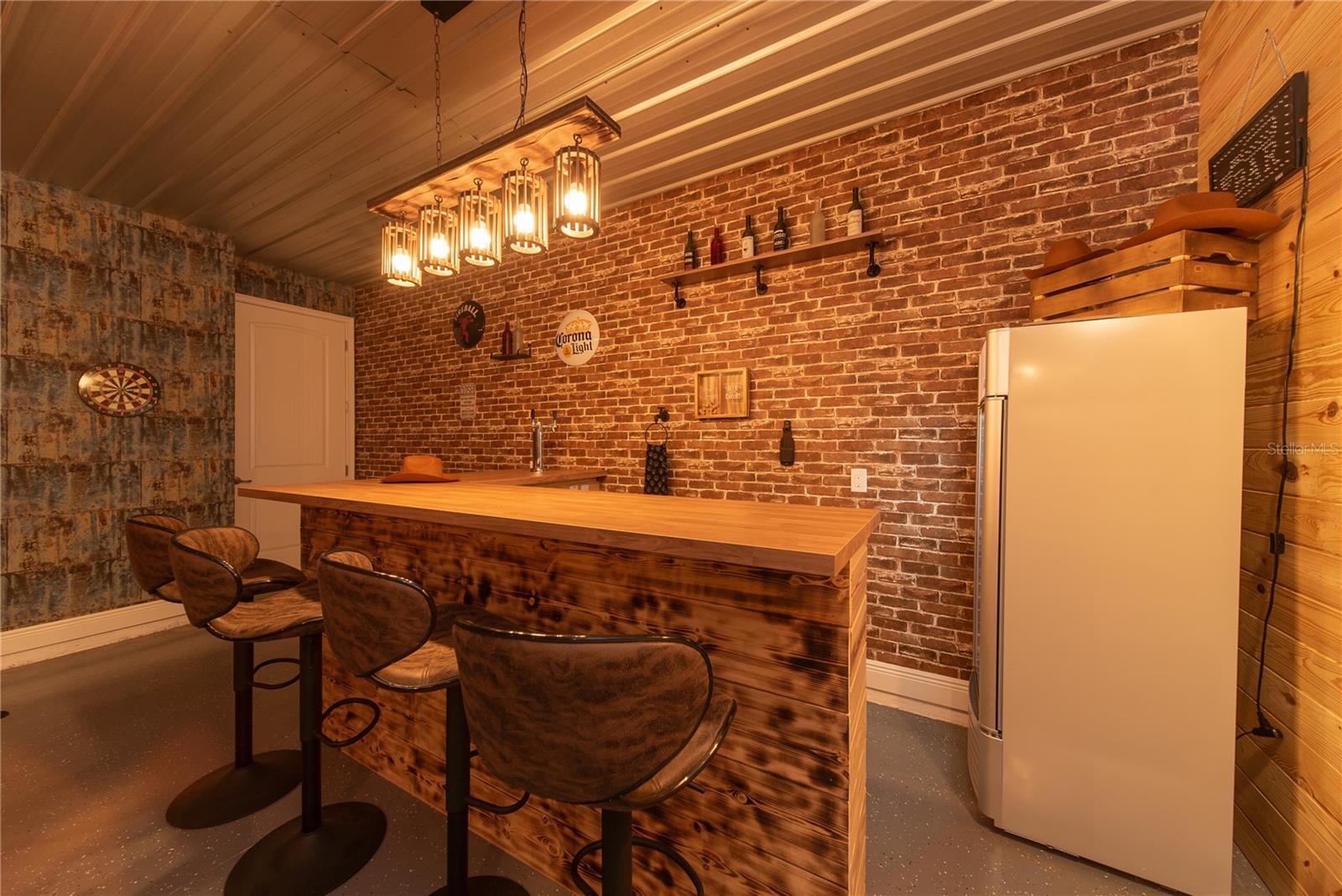 Image 21 of 64 For 256 Auburn Avenue