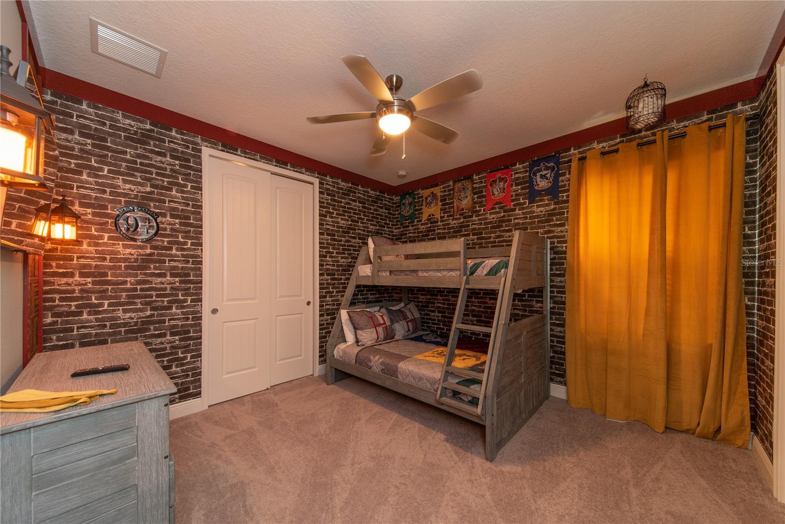 Image 37 of 64 For 256 Auburn Avenue