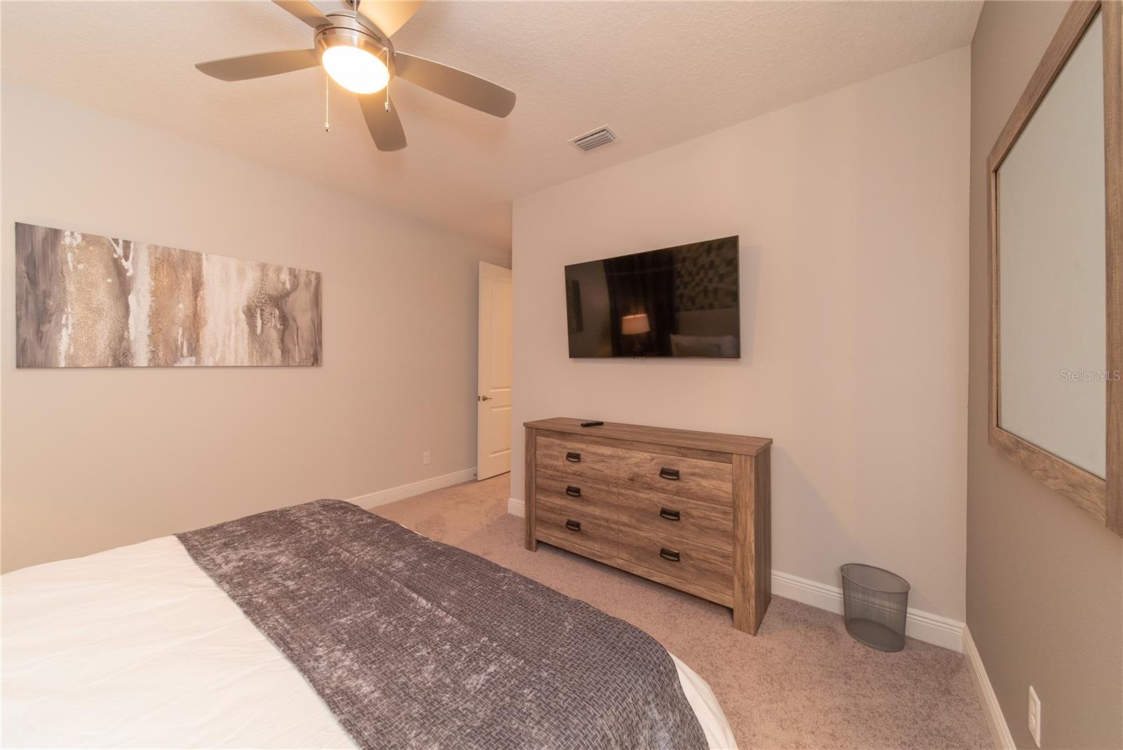 Image 48 of 64 For 256 Auburn Avenue