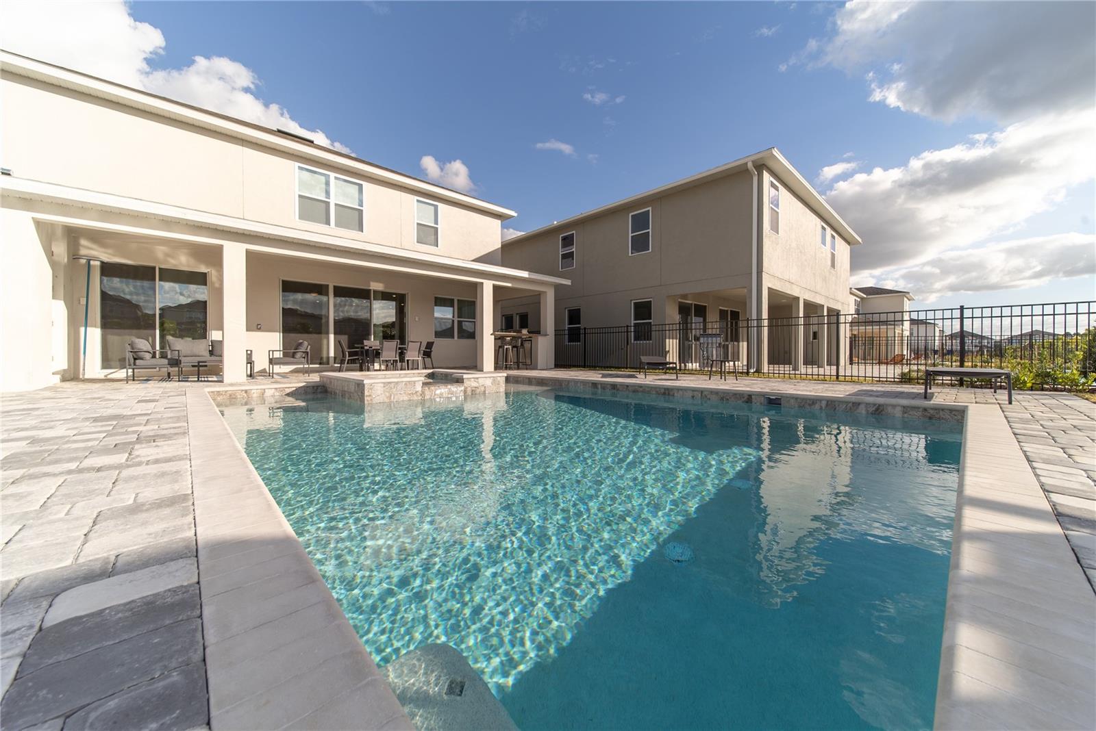 Image 5 of 64 For 256 Auburn Avenue