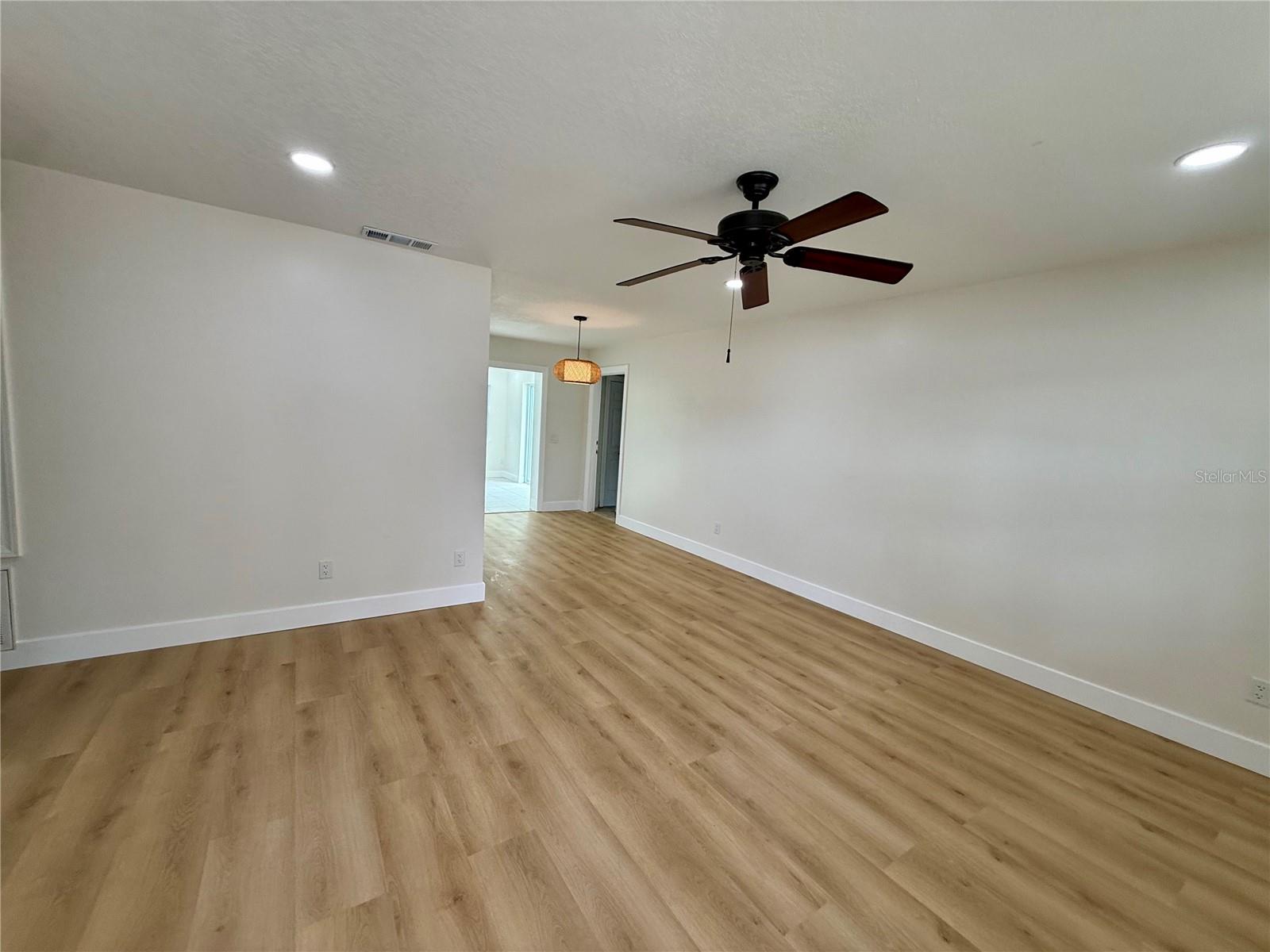 Image 7 of 26 For 1510 Pelican Street