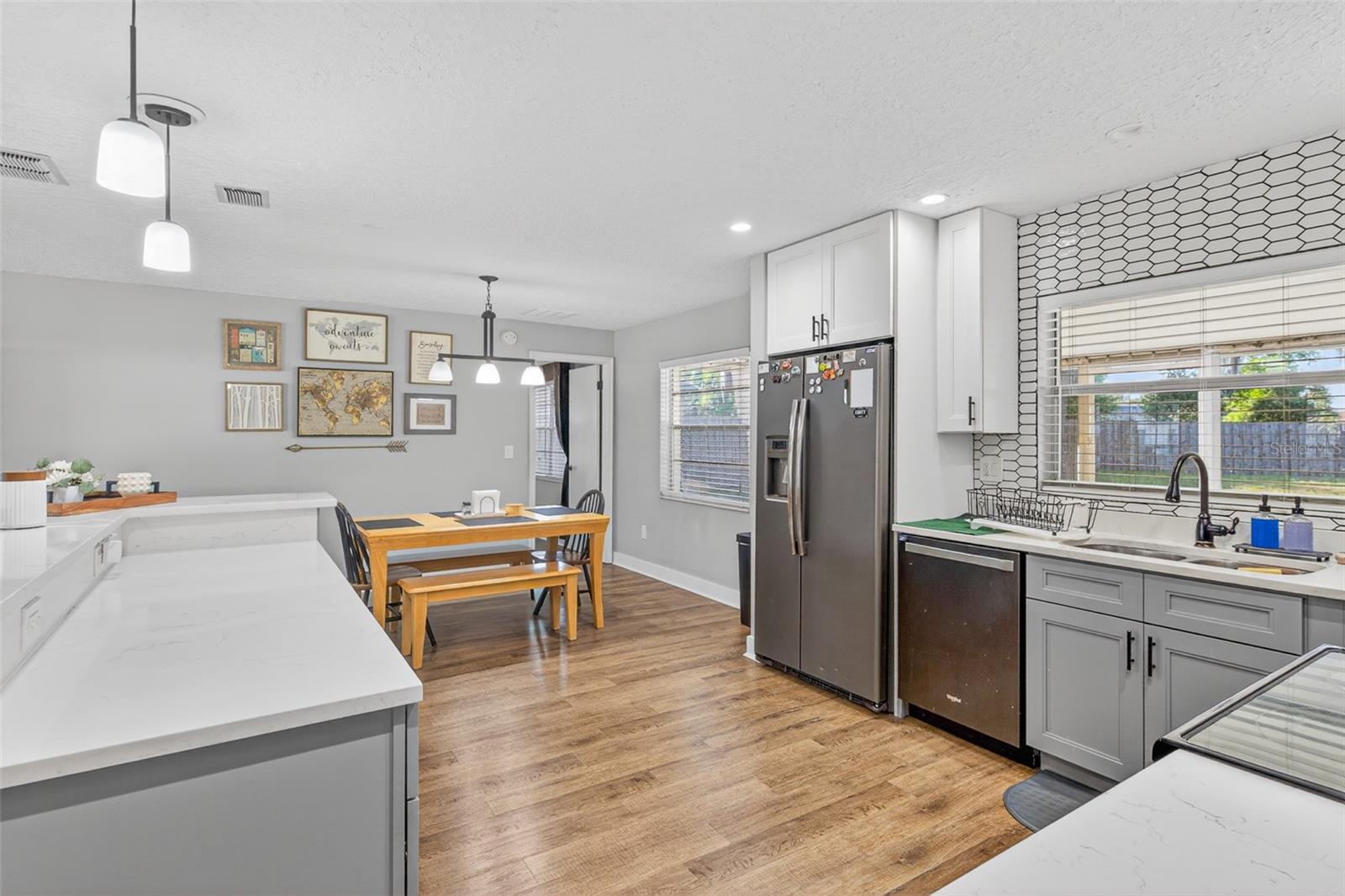 Image 10 of 46 For 214 Sheridan Avenue