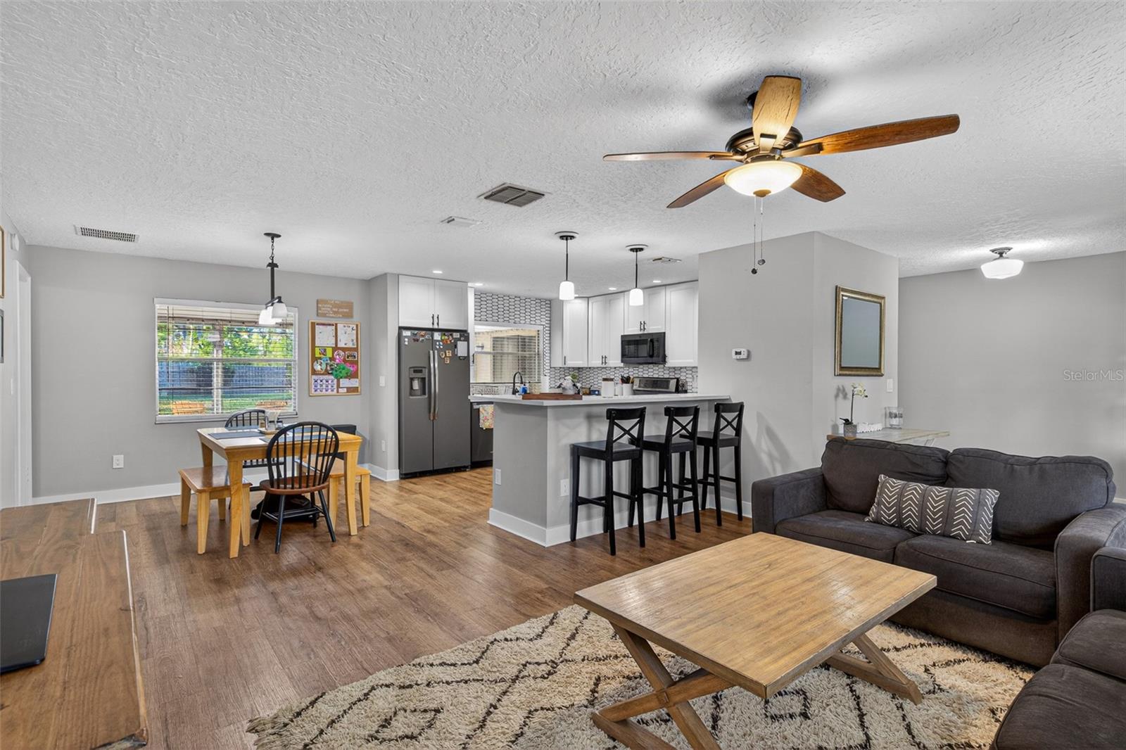 Image 13 of 46 For 214 Sheridan Avenue