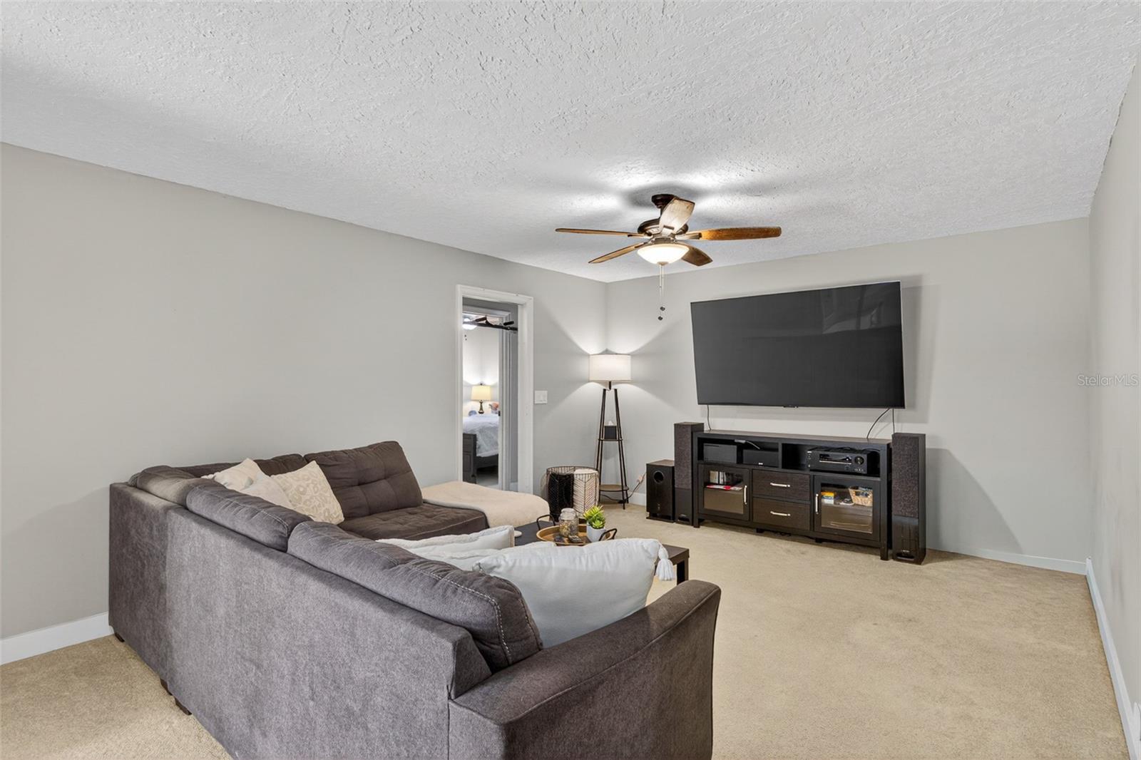 Image 15 of 46 For 214 Sheridan Avenue