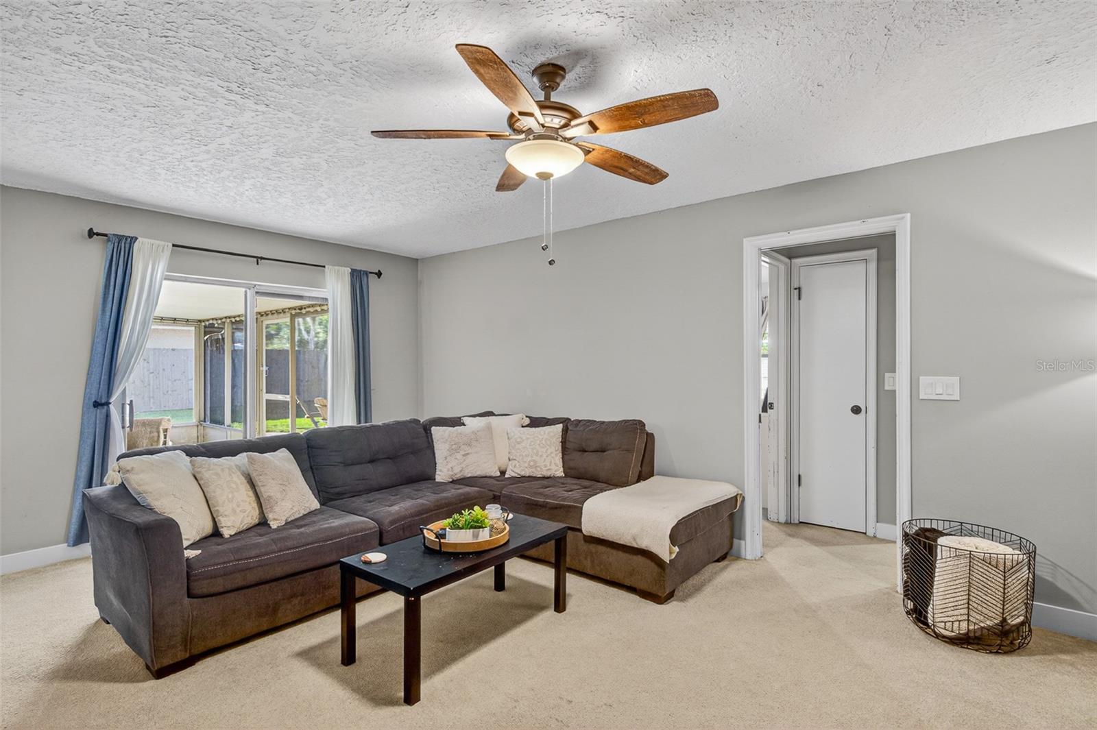 Image 16 of 46 For 214 Sheridan Avenue