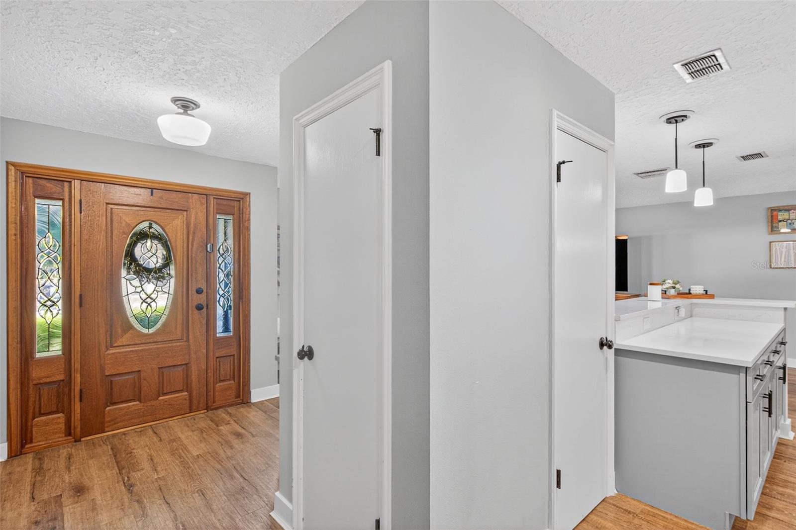 Image 3 of 46 For 214 Sheridan Avenue