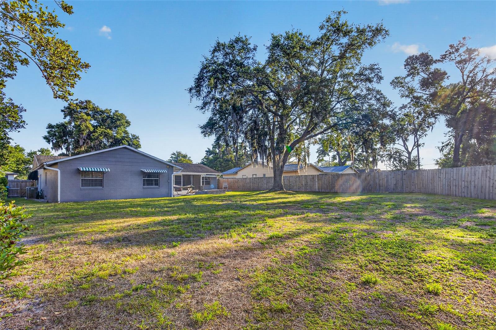 Image 34 of 46 For 214 Sheridan Avenue