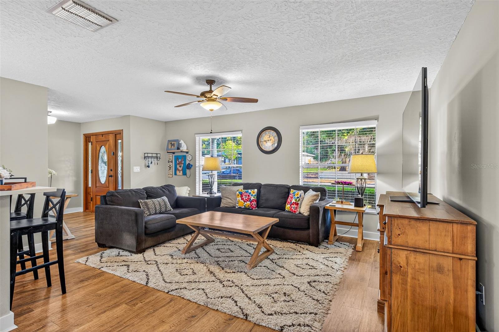 Image 6 of 46 For 214 Sheridan Avenue