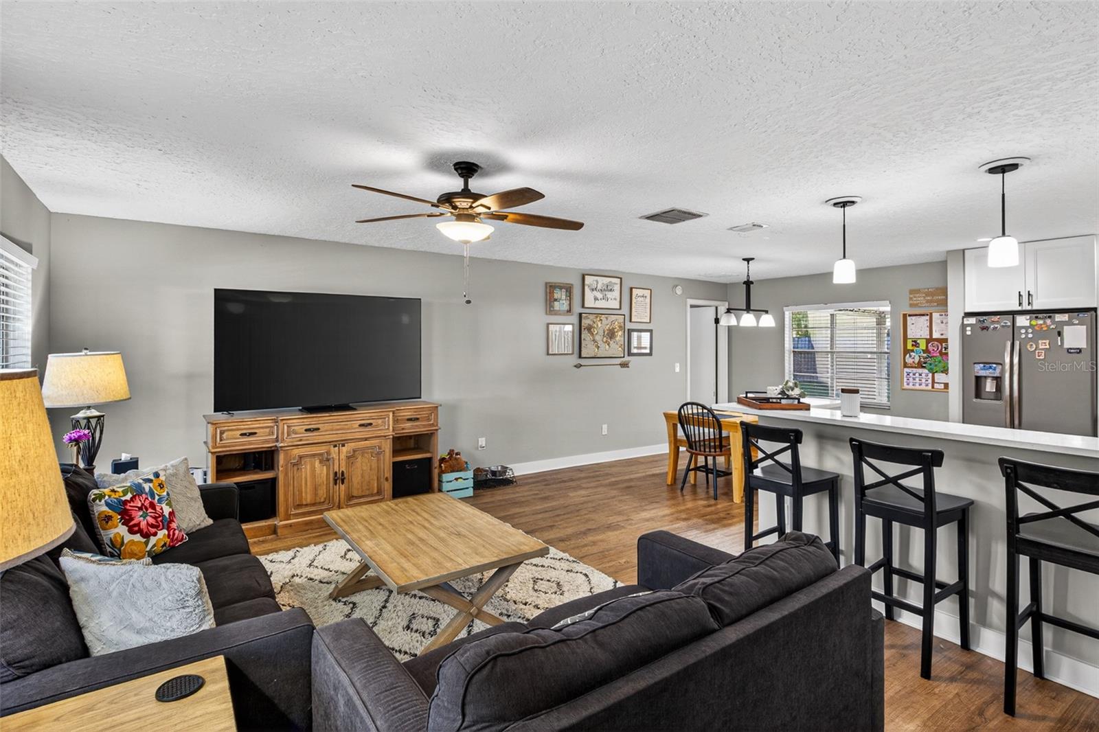 Image 7 of 46 For 214 Sheridan Avenue