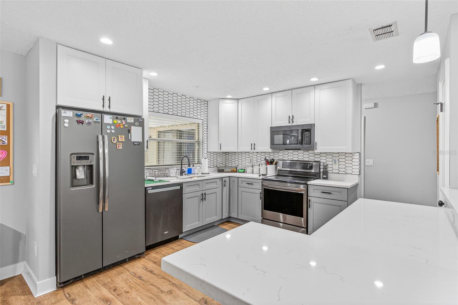 Image 8 of 46 For 214 Sheridan Avenue