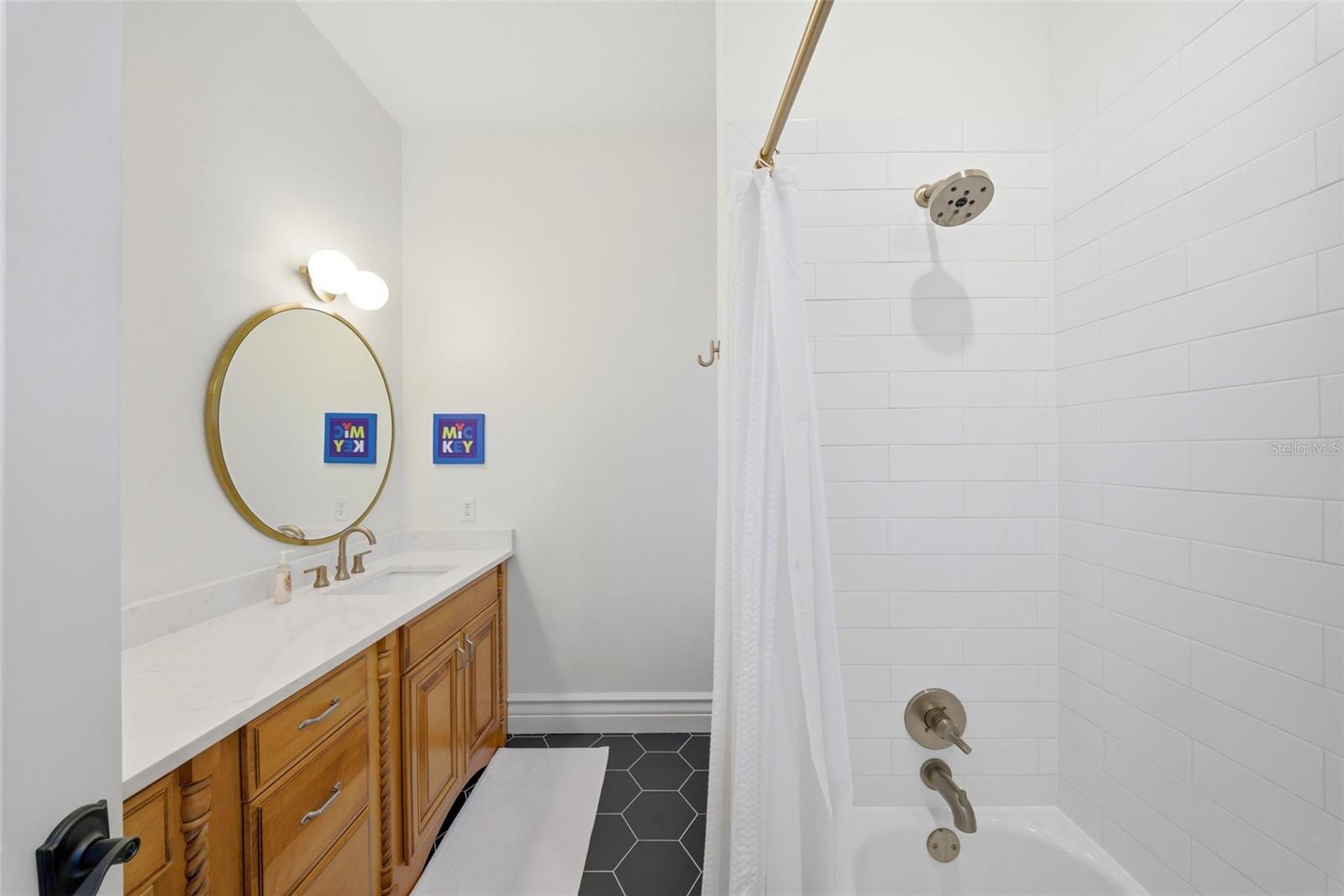 Image 52 of 87 For 7390 Gathering Court