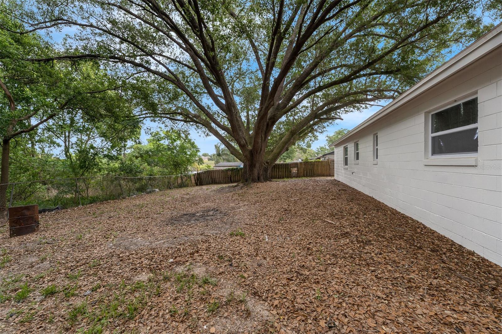 Image 22 of 30 For 7933 Arabian Place