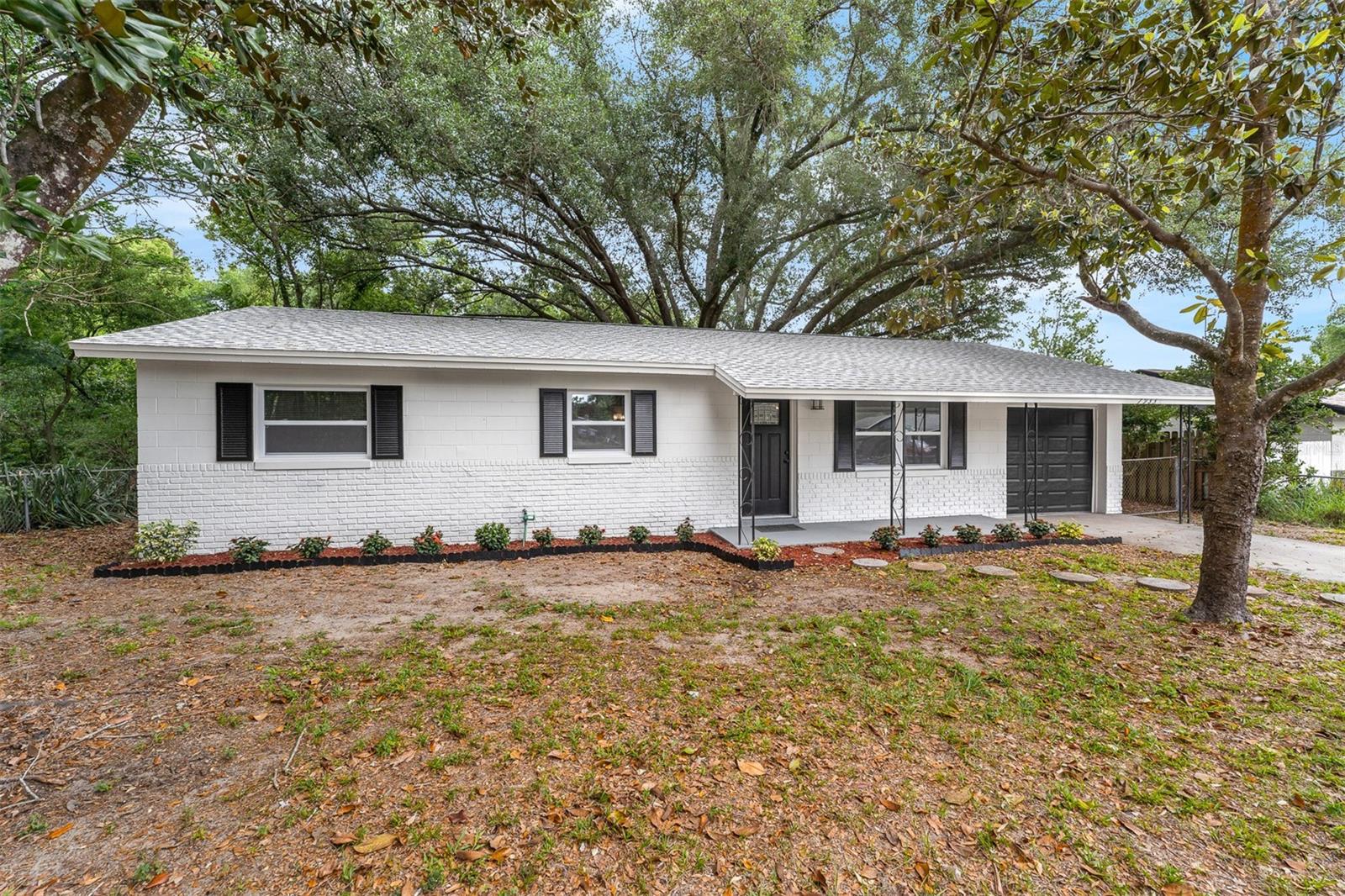 Image 24 of 30 For 7933 Arabian Place