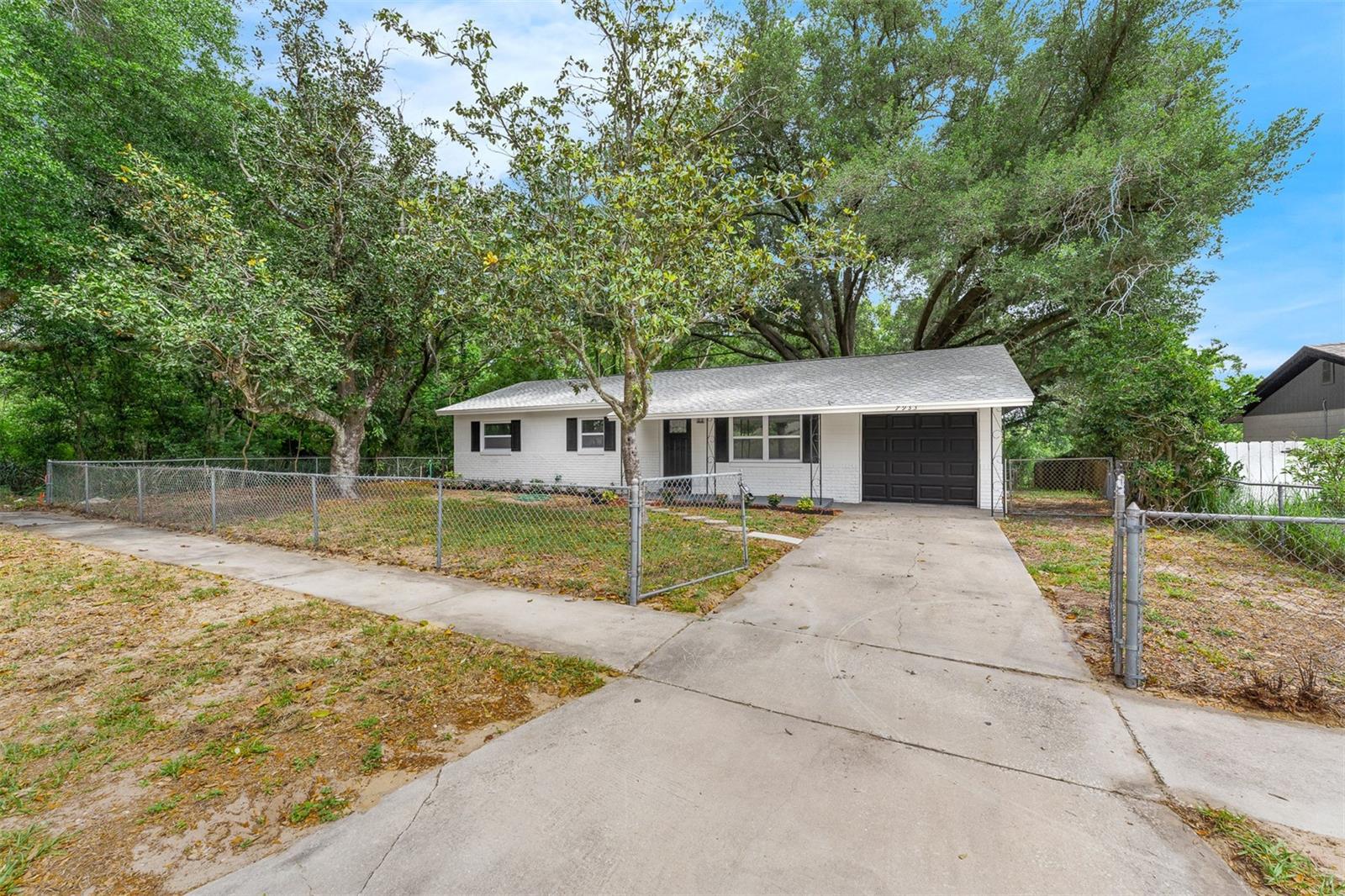 Image 27 of 30 For 7933 Arabian Place