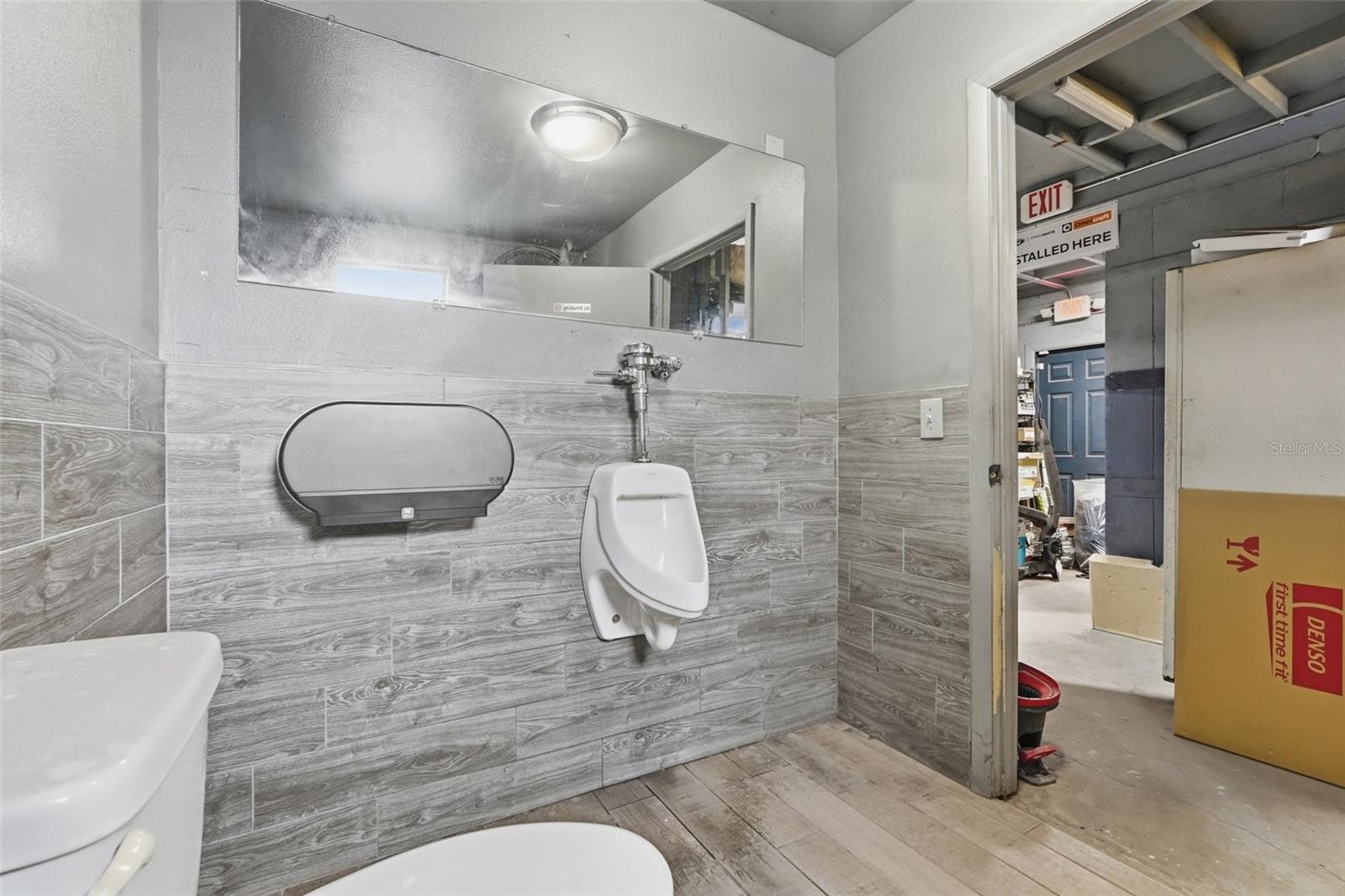 Image 11 of 20 For 6512 Old Cheney Highway