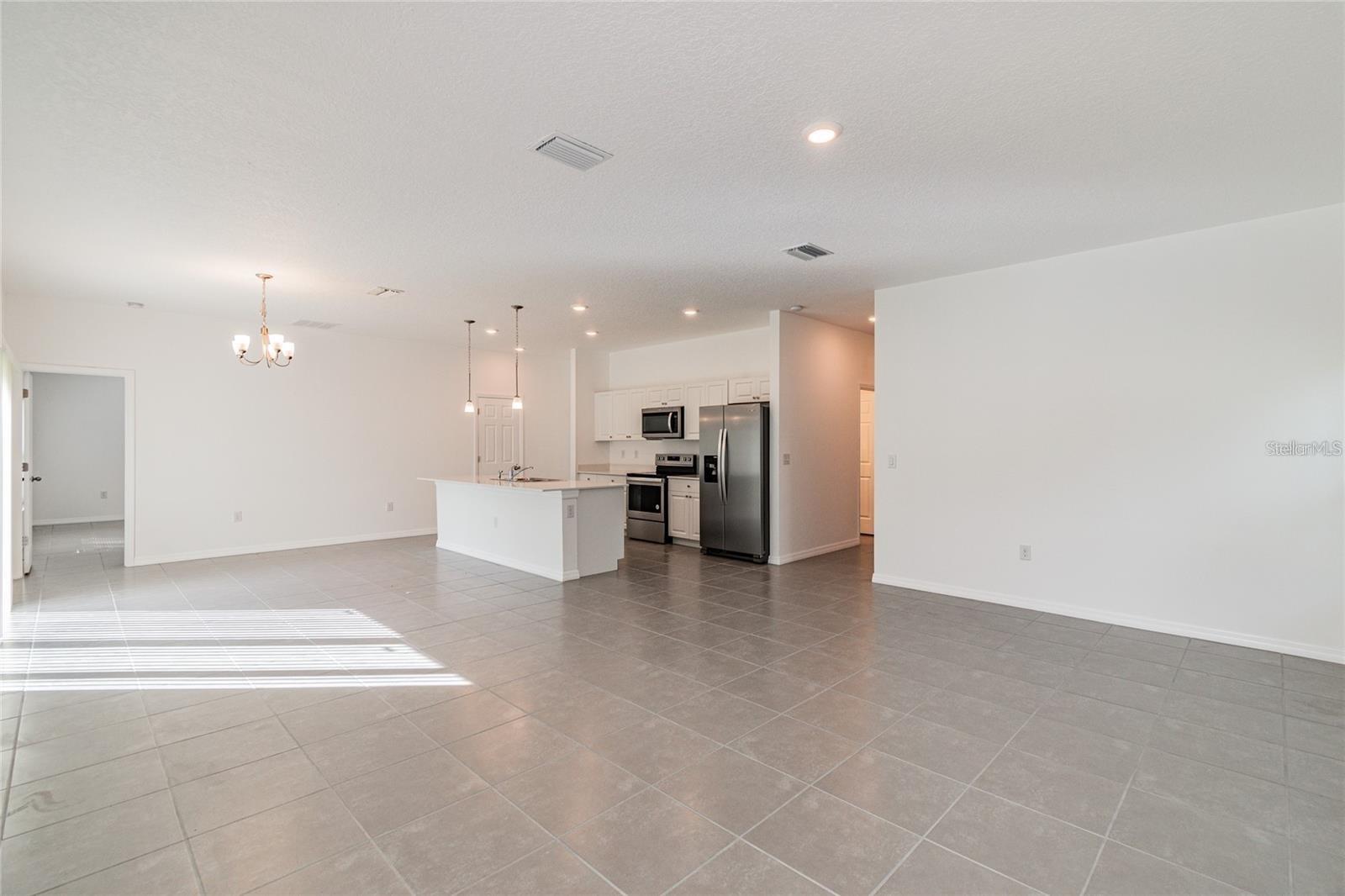 Image 14 of 30 For 889 Serenade Street Nw