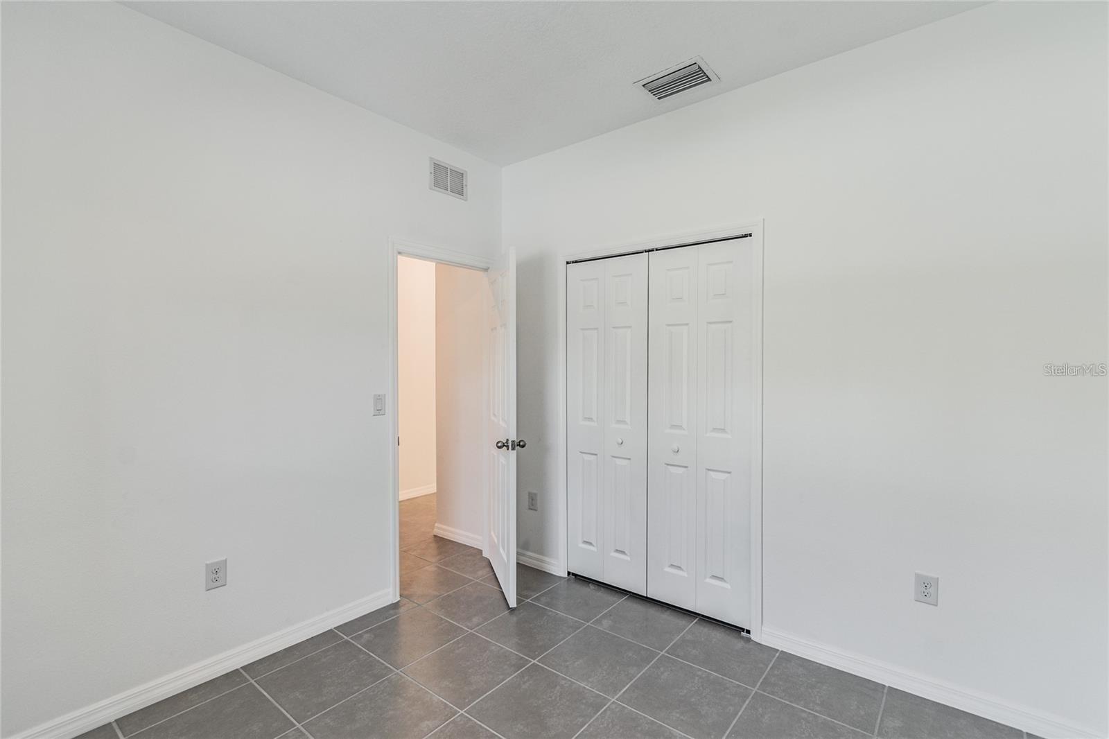 Image 19 of 30 For 889 Serenade Street Nw