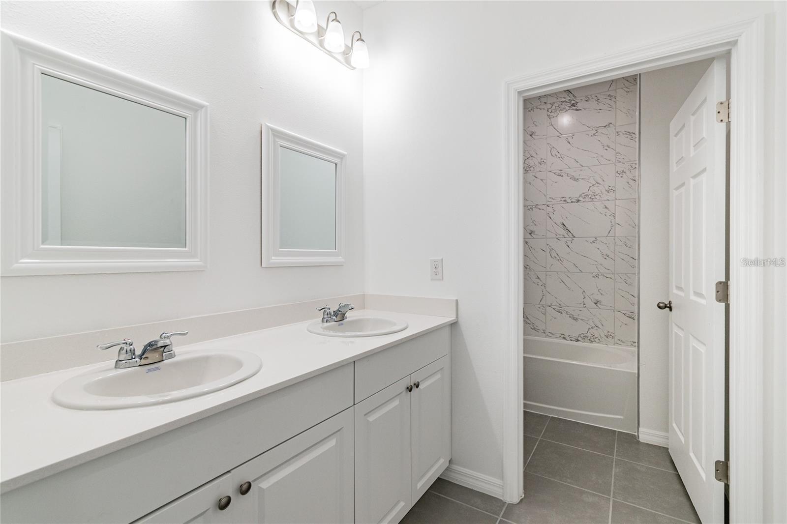 Image 20 of 30 For 889 Serenade Street Nw