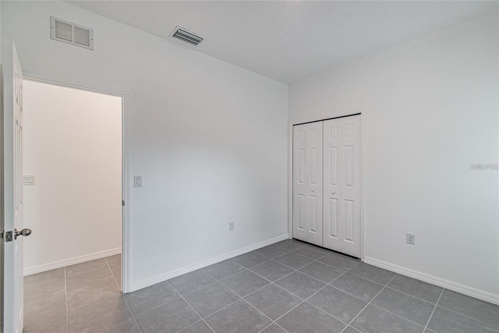 Image 23 of 30 For 889 Serenade Street Nw