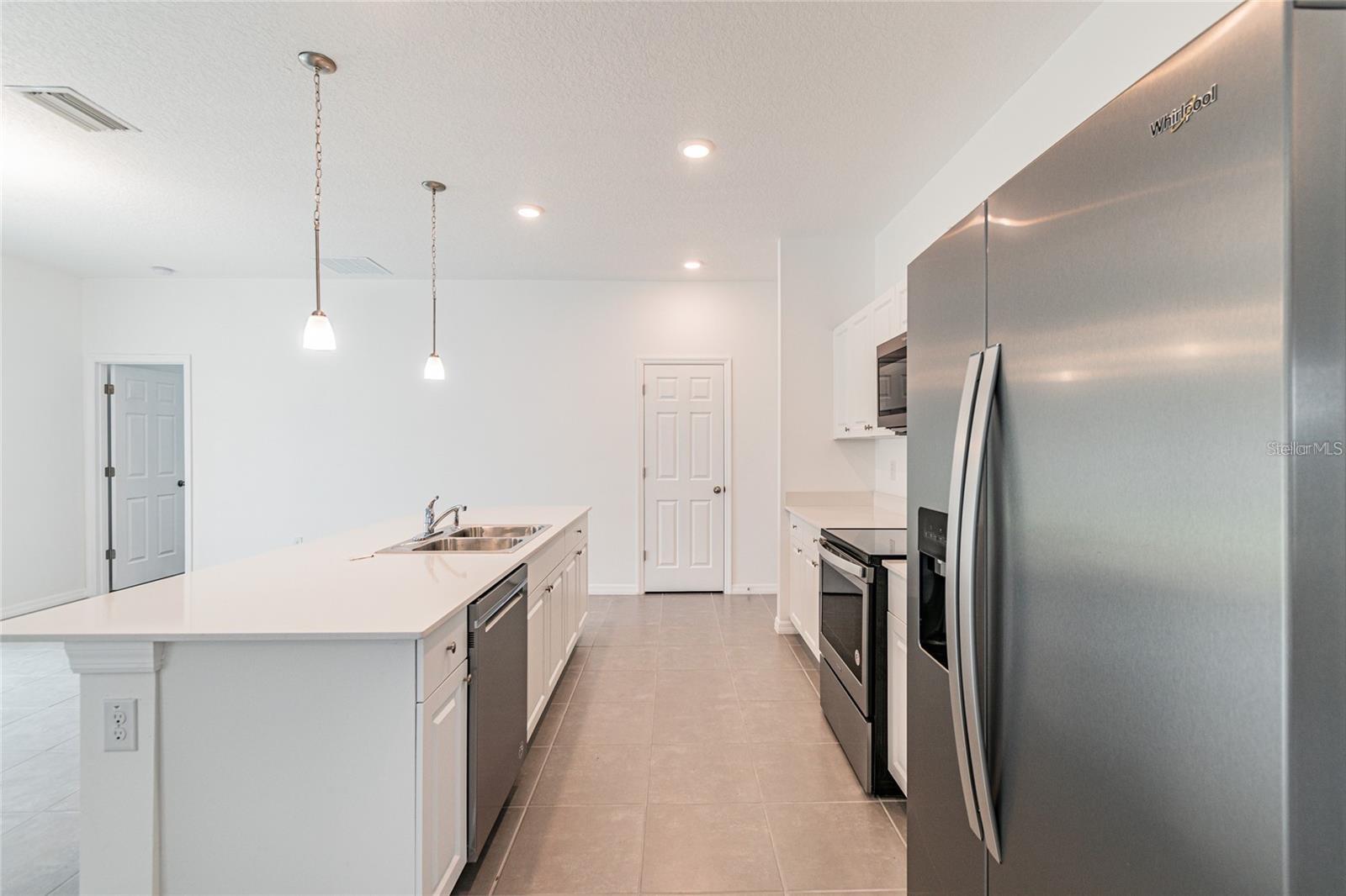 Image 3 of 30 For 889 Serenade Street Nw