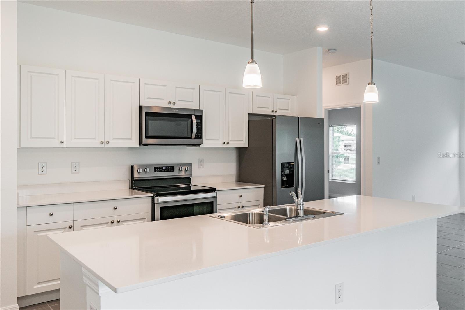 Image 6 of 30 For 889 Serenade Street Nw