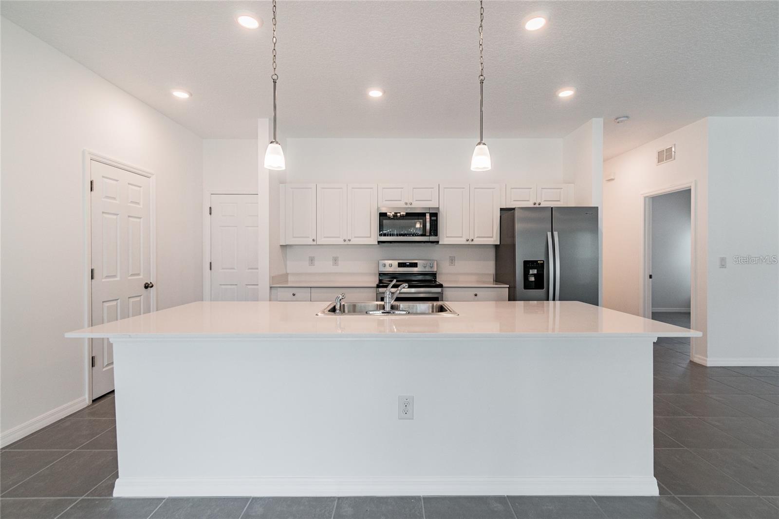 Image 8 of 30 For 889 Serenade Street Nw