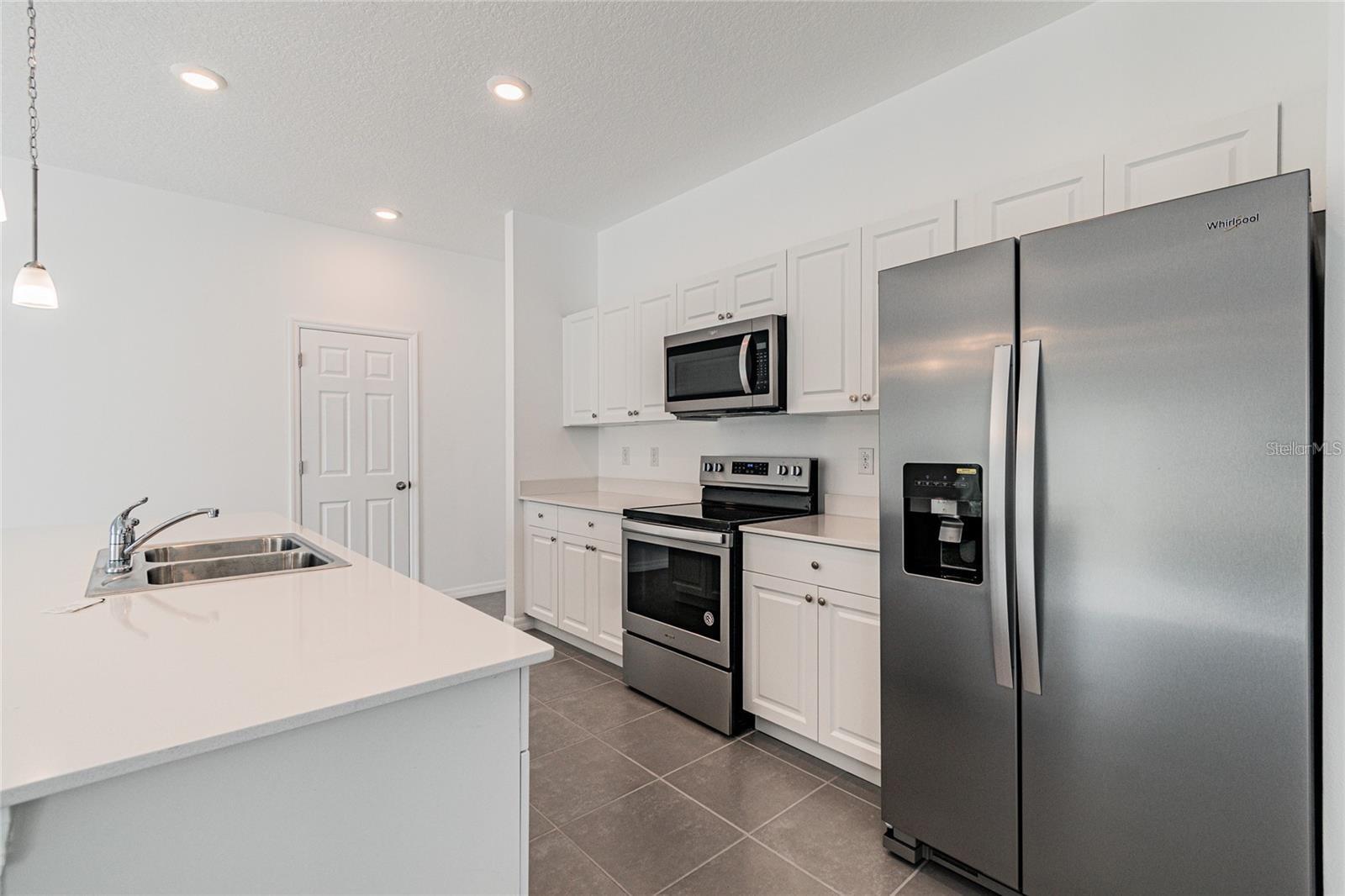 Image 9 of 30 For 889 Serenade Street Nw