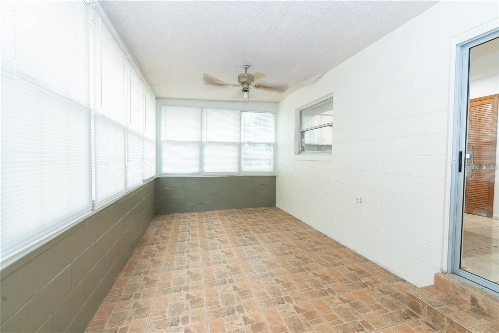 Image 18 of 24 For 11775 Sawyer Street