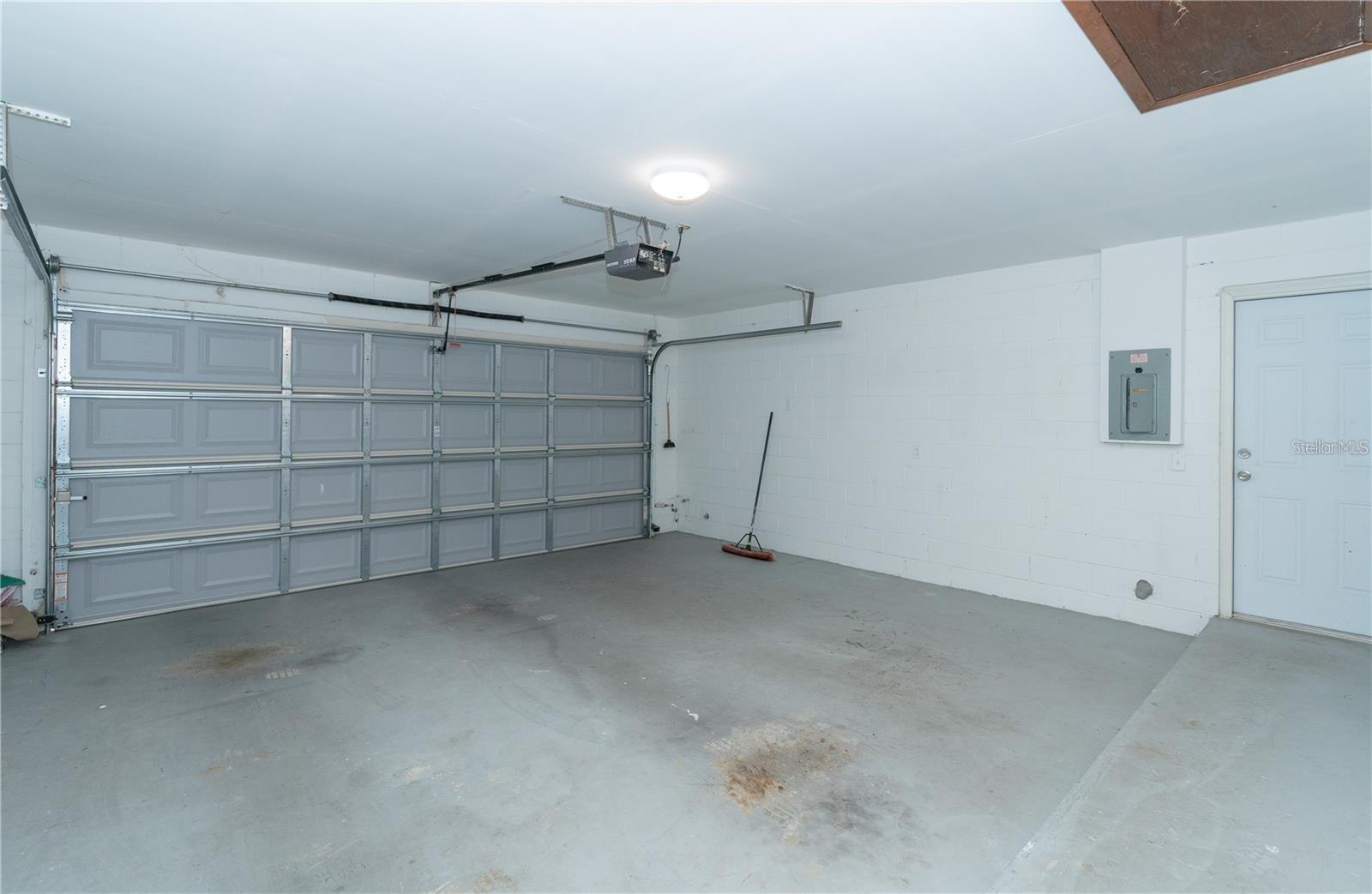 Image 20 of 24 For 11775 Sawyer Street