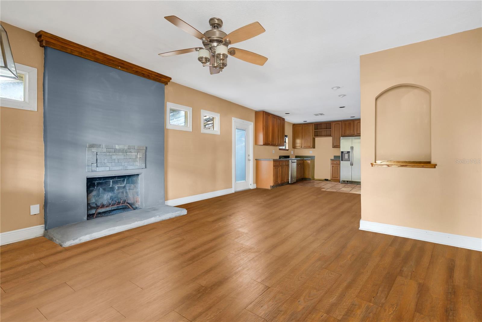 Image 14 of 42 For 2214 Depauw Avenue