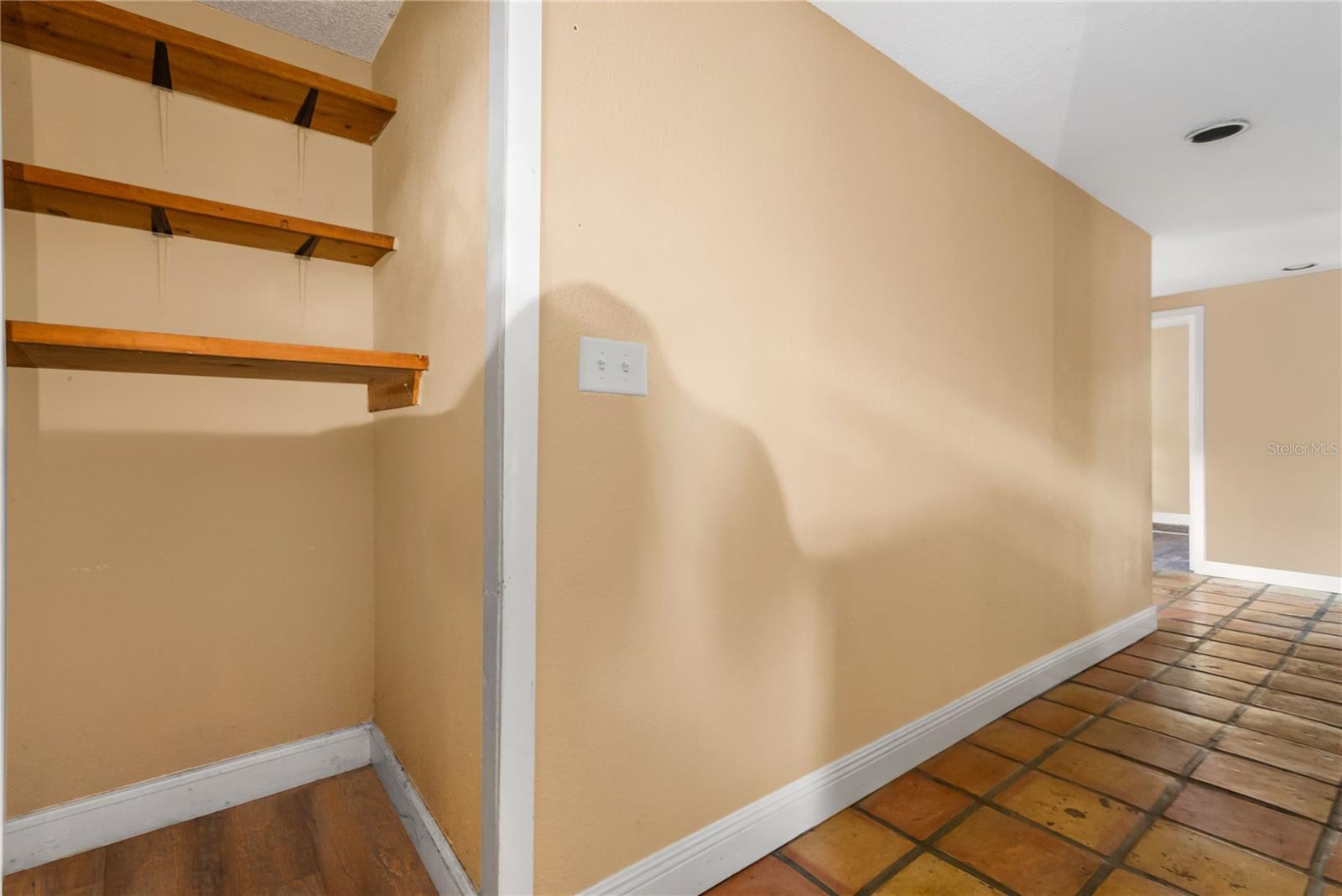 Image 24 of 42 For 2214 Depauw Avenue