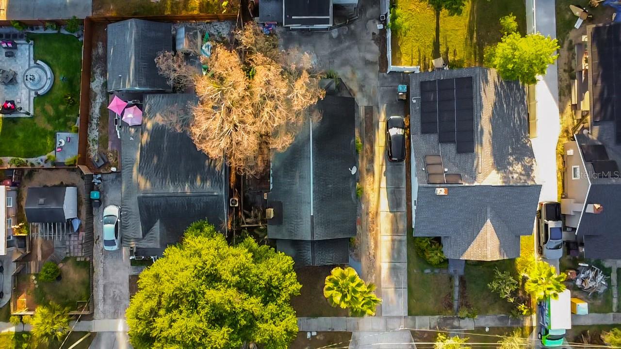 Image 3 of 42 For 2214 Depauw Avenue