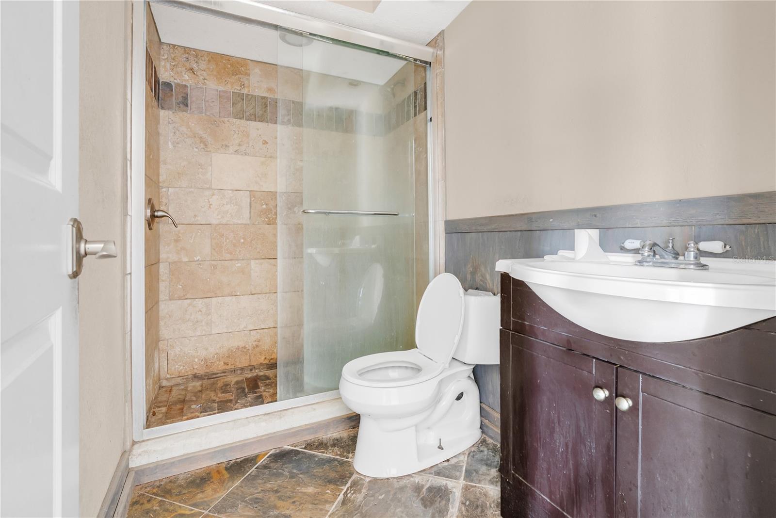 Image 39 of 42 For 2214 Depauw Avenue