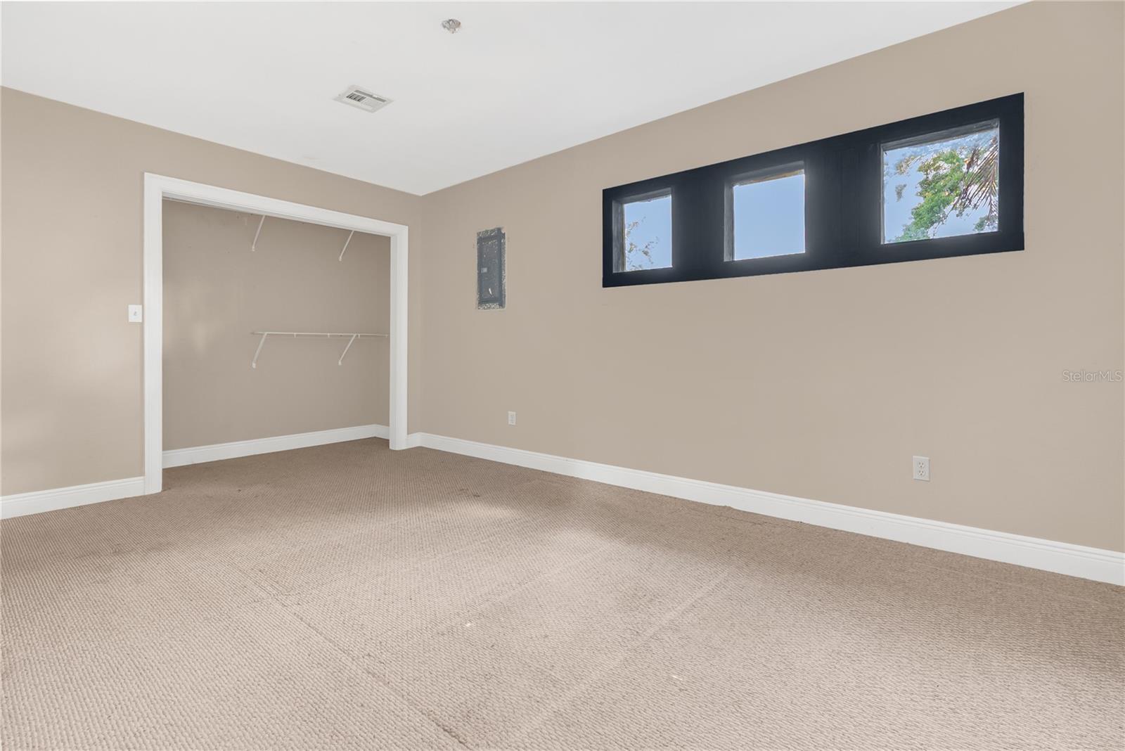 Image 41 of 42 For 2214 Depauw Avenue