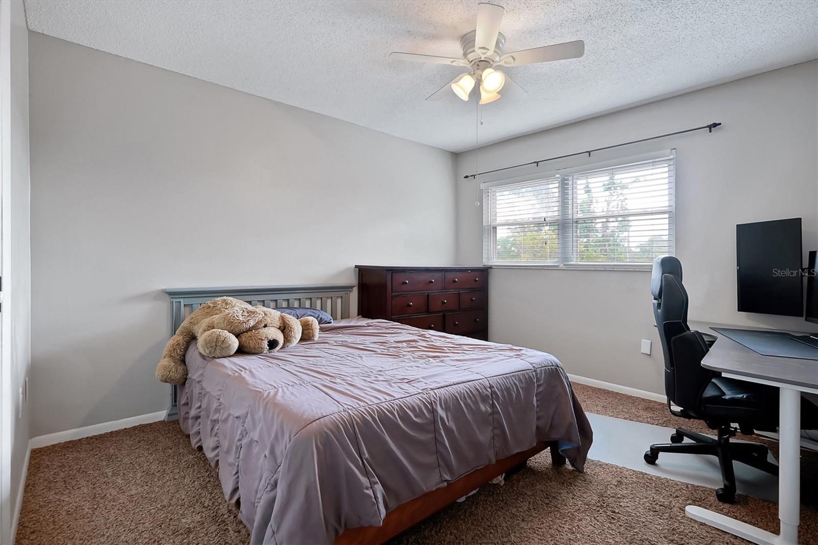 Image 17 of 28 For 623 Lakespur Lane