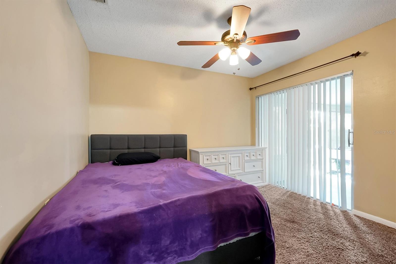 Image 19 of 28 For 623 Lakespur Lane