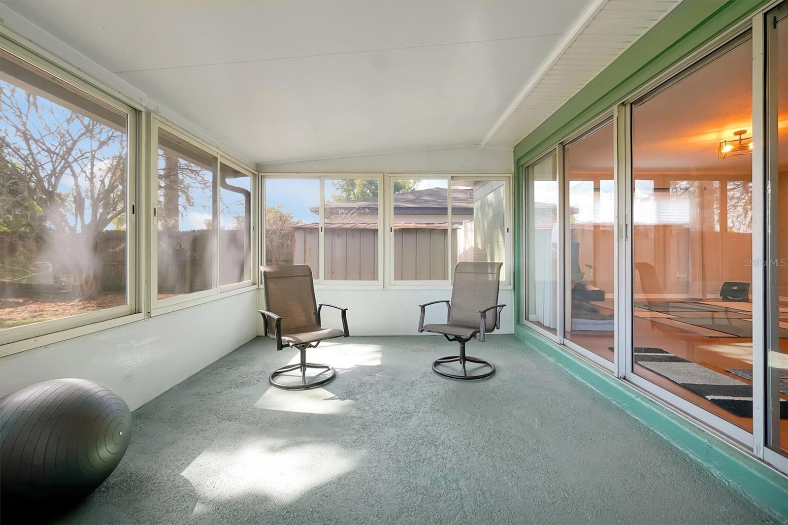 Image 22 of 28 For 623 Lakespur Lane