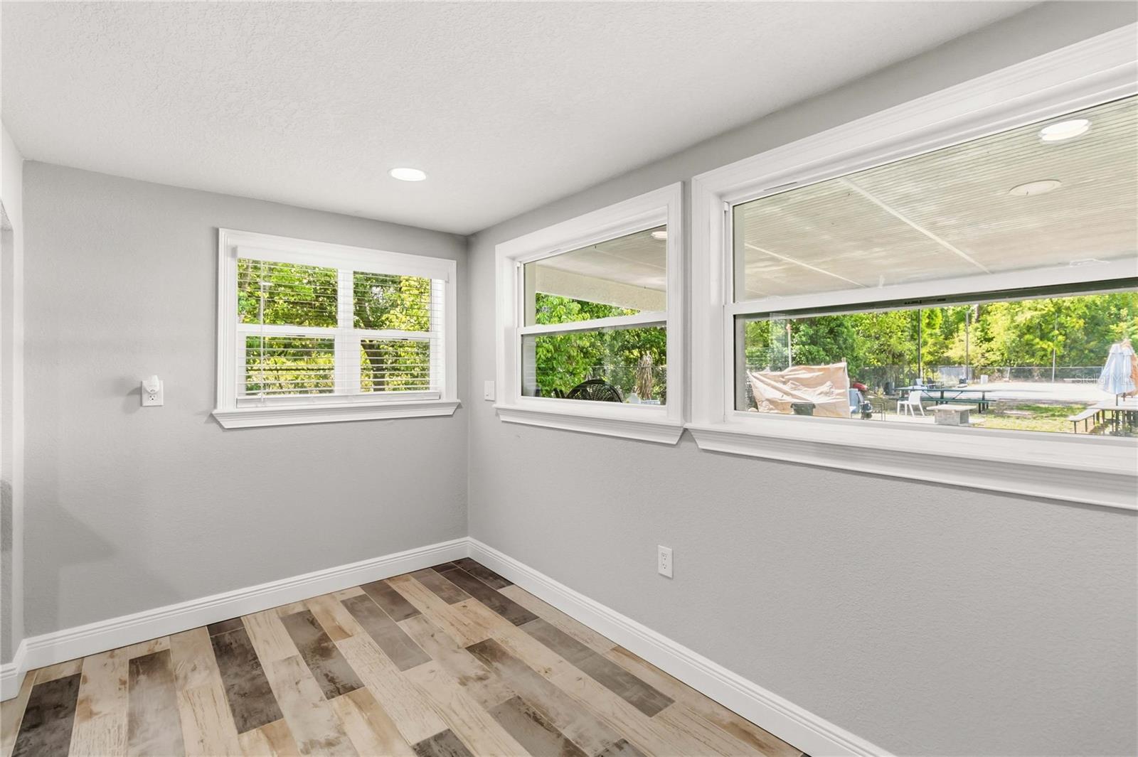 Image 16 of 37 For 4116 Goldenrod Road