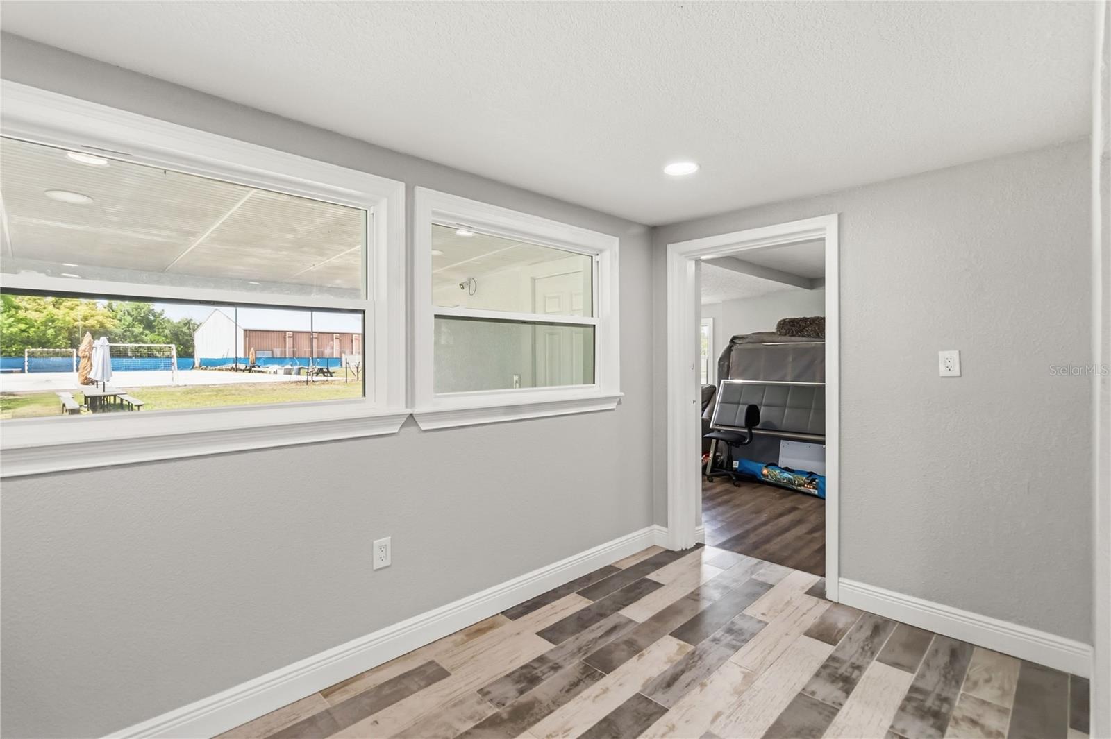 Image 17 of 37 For 4116 Goldenrod Road