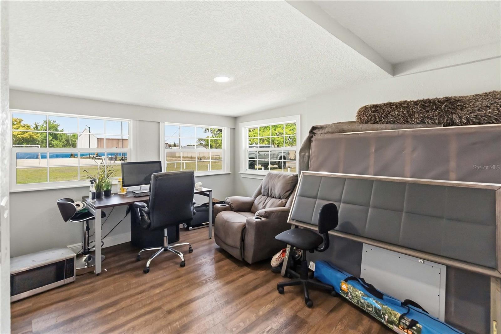 Image 18 of 37 For 4116 Goldenrod Road