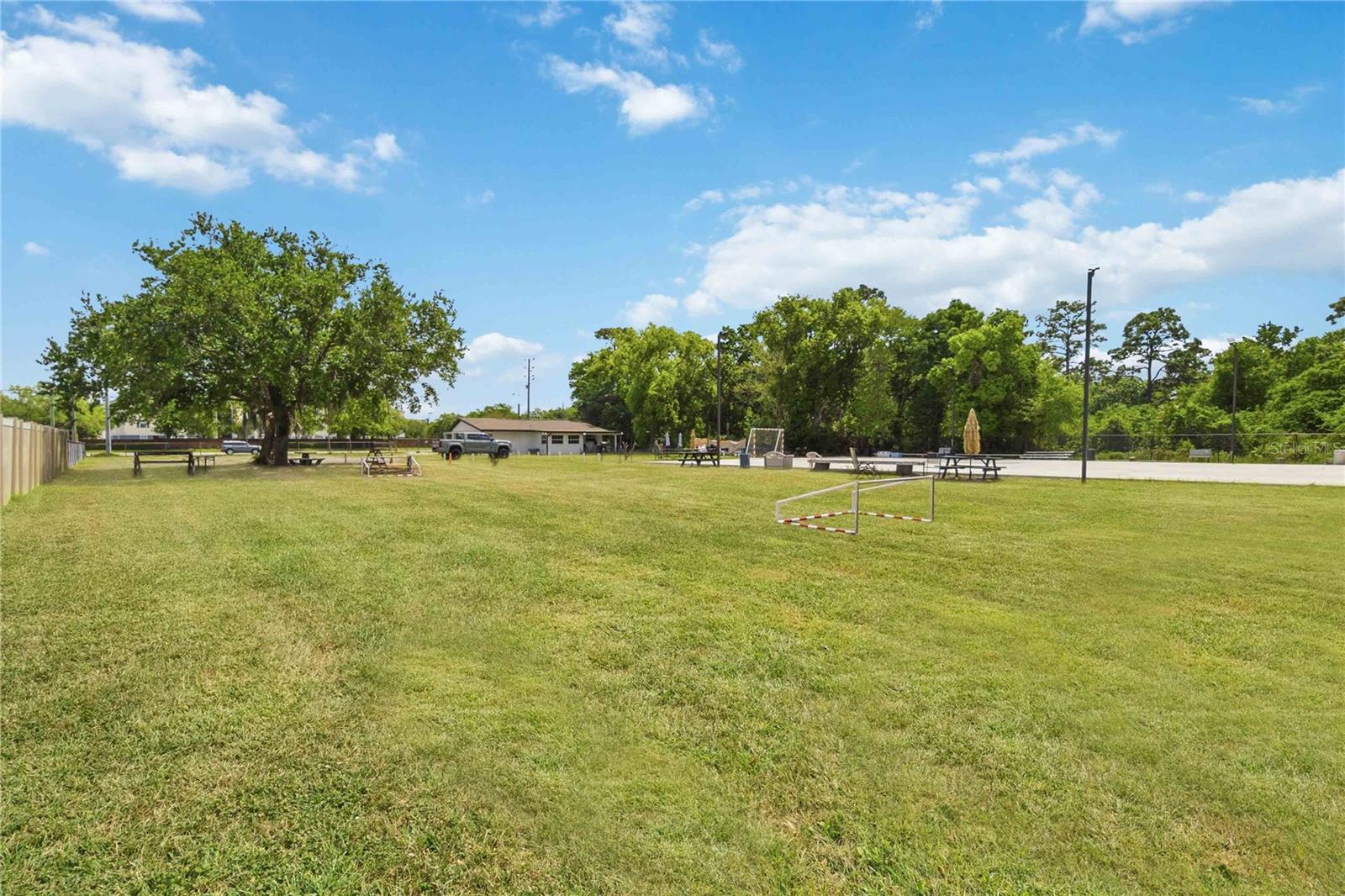 Image 36 of 37 For 4116 Goldenrod Road