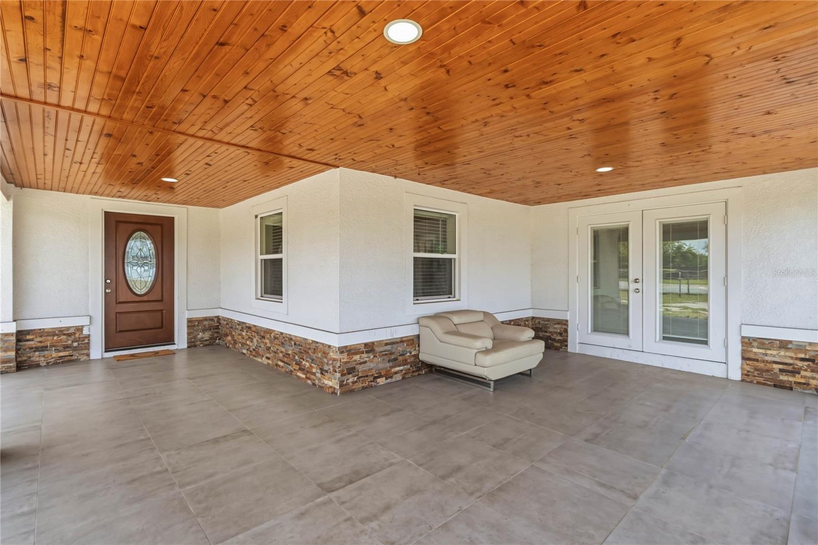 Image 7 of 37 For 4116 Goldenrod Road