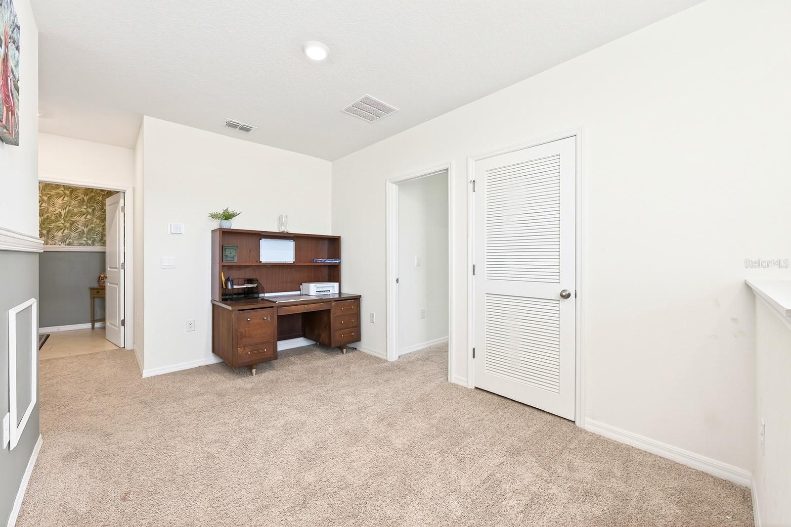 Image 14 of 27 For 182 Amberwood Way