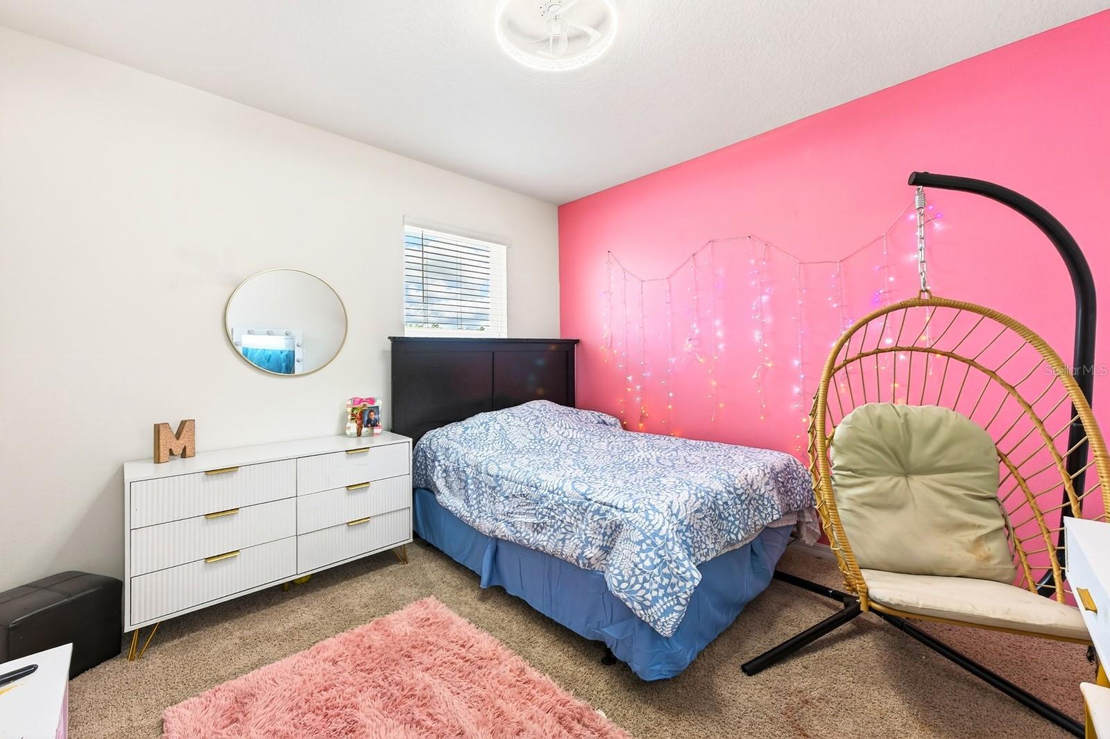 Image 18 of 27 For 182 Amberwood Way