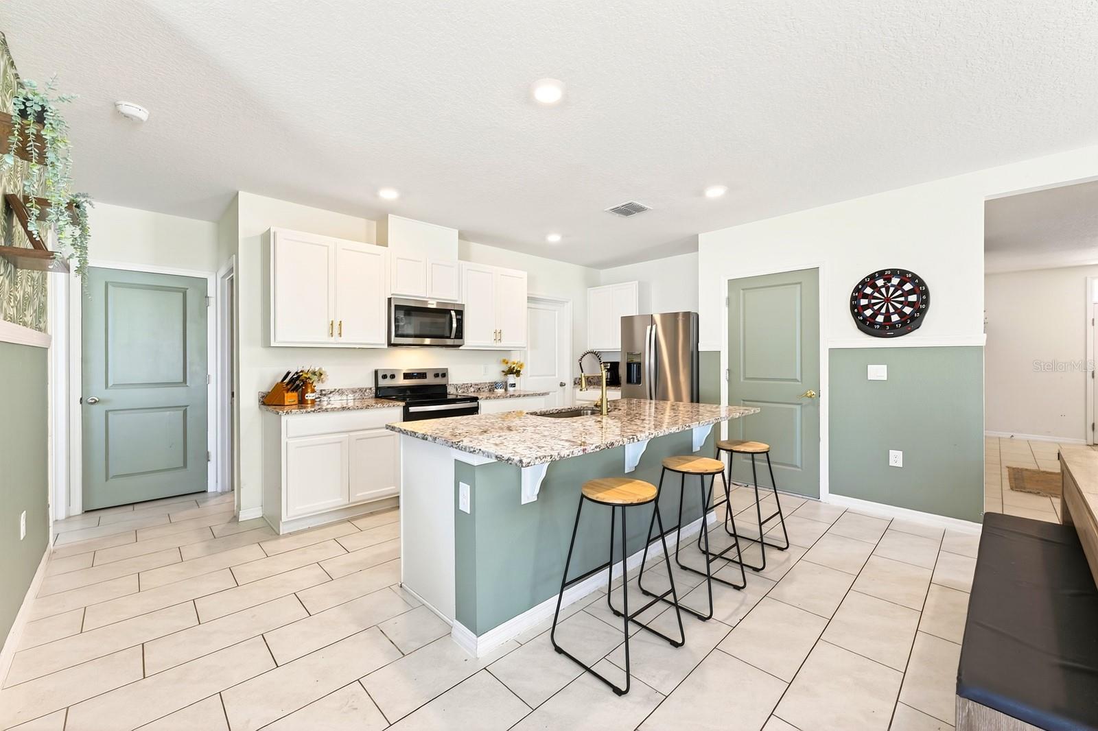 Image 3 of 27 For 182 Amberwood Way